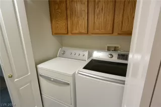 Photo #3: 2570400 Listing 