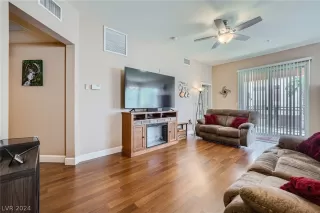 Photo #5: 2570413 Listing 