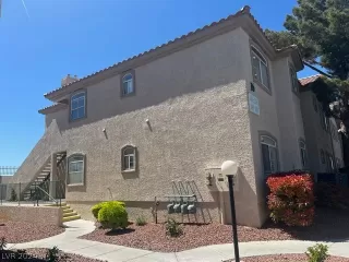 Photo #2: 2570428 Listing