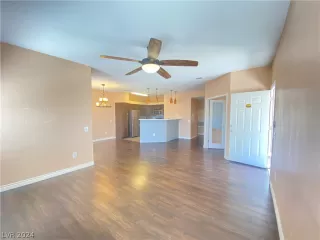 Photo #3: 2570428 Listing