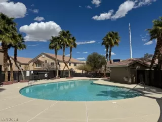 Photo #2: 2570484 Listing 