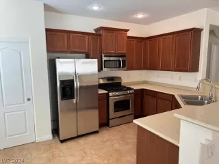 Photo #5: 2570484 Listing 