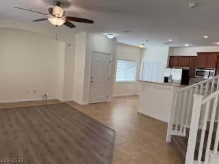 Photo #6: 2570484 Listing 