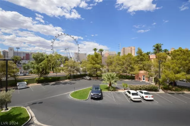 MLS: 2570502 Condo For Sale