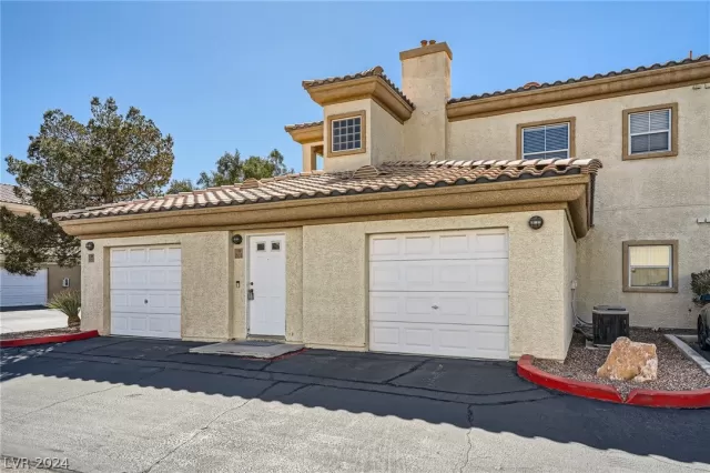 MLS: 2570503 Condo For Sale