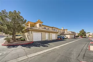 Photo #3: 2570503 Listing
