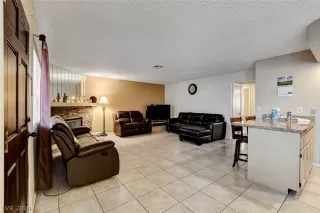 Photo #2: 2570516 Listing