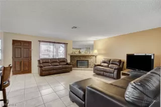 Photo #4: 2570516 Listing