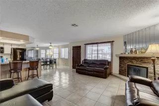 Photo #5: 2570516 Listing