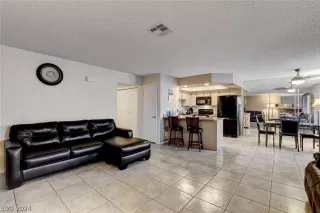 Photo #6: 2570516 Listing