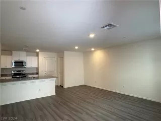 Photo #6: 2570518 Listing 