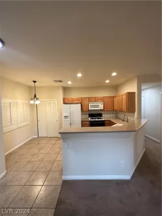 Photo #5: 2570535 Listing 