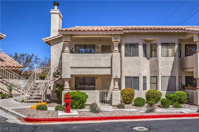 MLS: 2570554 Condo For Sale