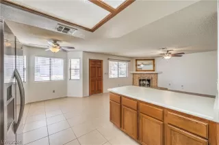 Photo #6: 2570554 Listing