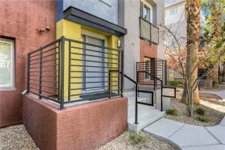 Photo #2: 2570564 Listing