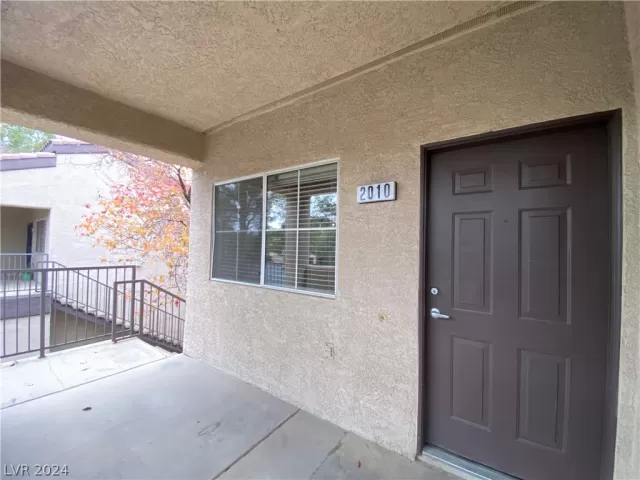 MLS: 2570594 Condo For Sale
