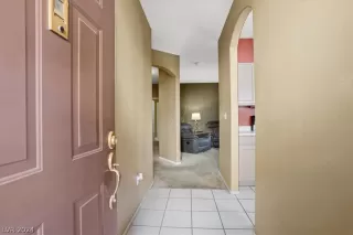 Photo #2: 2570617 Listing