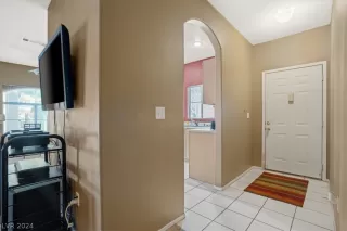 Photo #3: 2570617 Listing