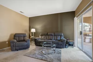 Photo #6: 2570617 Listing