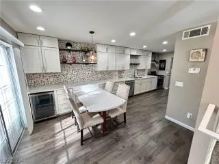 Photo #5: 2570628 Listing 