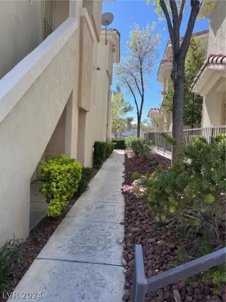 Photo #1: 2570640 Listing