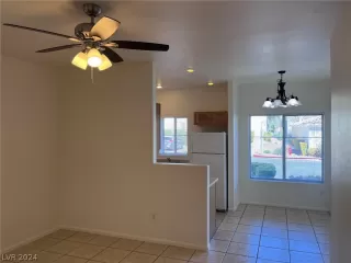 Photo #5: 2570640 Listing