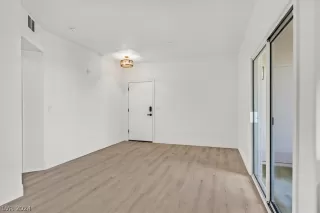 Photo #2: 2570669 Listing 