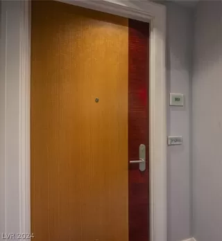 Photo #1: 2570681 Listing 