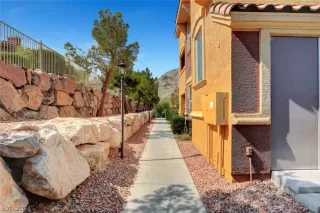 Photo #1: 2570726 Listing