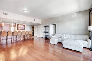 Photo #3: 2570734 Listing 