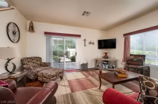 Photo #3: 2570757 Listing