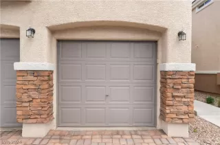 Photo #2: 2570760 Listing