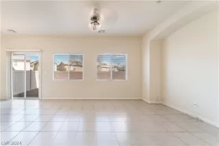 Photo #4: 2570760 Listing