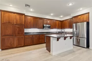 Photo #2: 2570768 Listing 