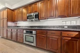 Photo #4: 2570768 Listing 