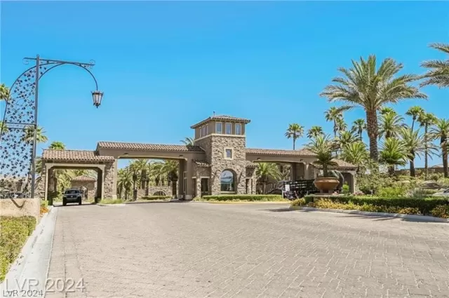 MLS: 2570769 Condo For Sale