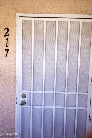 Photo #2: 2570777 Listing 