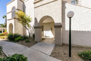 Photo #2: 2570780 Listing