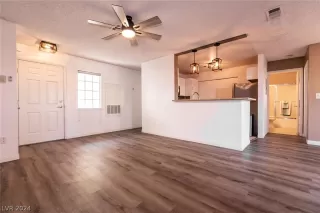 Photo #5: 2570780 Listing