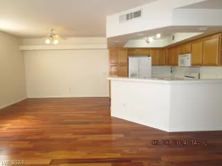 Photo #3: 2570793 Listing 