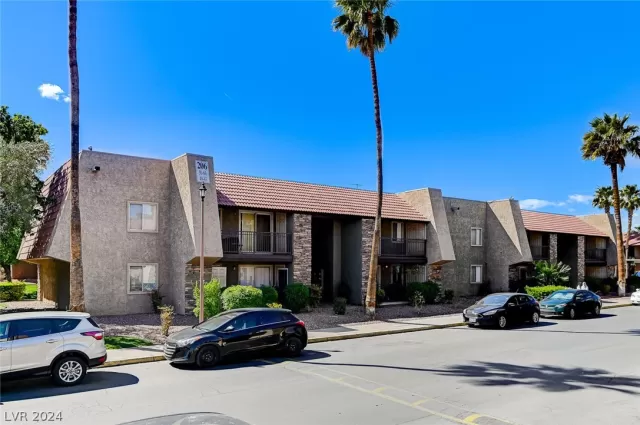 MLS: 2570800 Condo For Sale