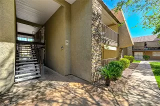 Photo #2: 2570800 Listing