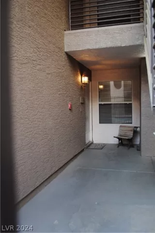 Photo #2: 2570853 Listing