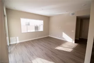 Photo #5: 2570854 Listing 