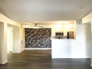 Photo #3: 2570864 Listing 