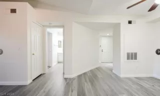 Photo #5: 2570864 Listing 