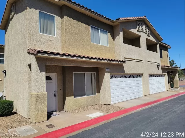 MLS: 2570876 Condo For Sale