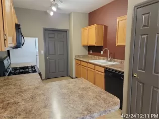 Photo #6: 2570876 Listing