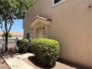 Photo #1: 2570885 Listing