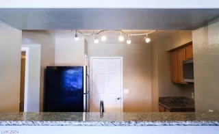 Photo #3: 2570922 Listing